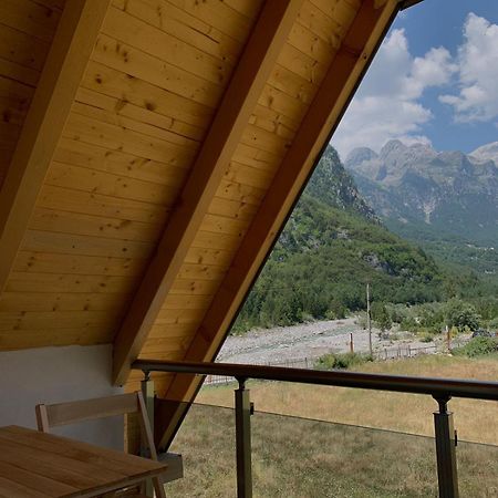 Serenity Guesthouse Тет Екстериор снимка