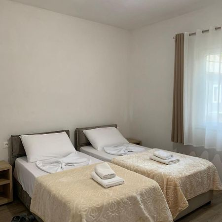 Serenity Guesthouse Тет Екстериор снимка