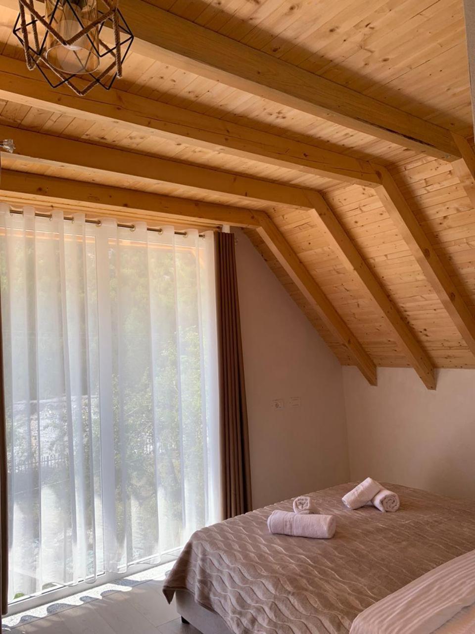 Serenity Guesthouse Тет Екстериор снимка