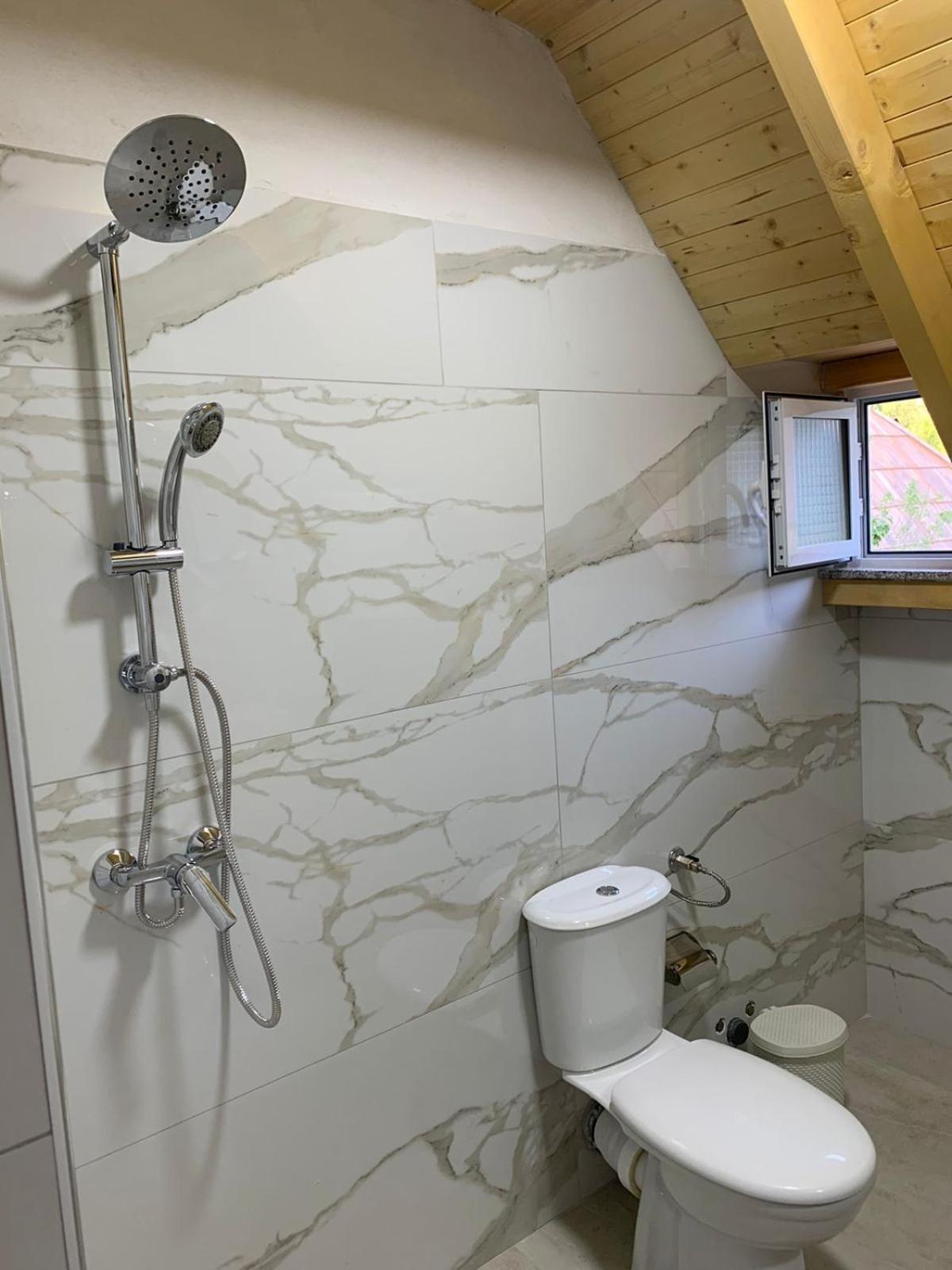 Serenity Guesthouse Тет Екстериор снимка