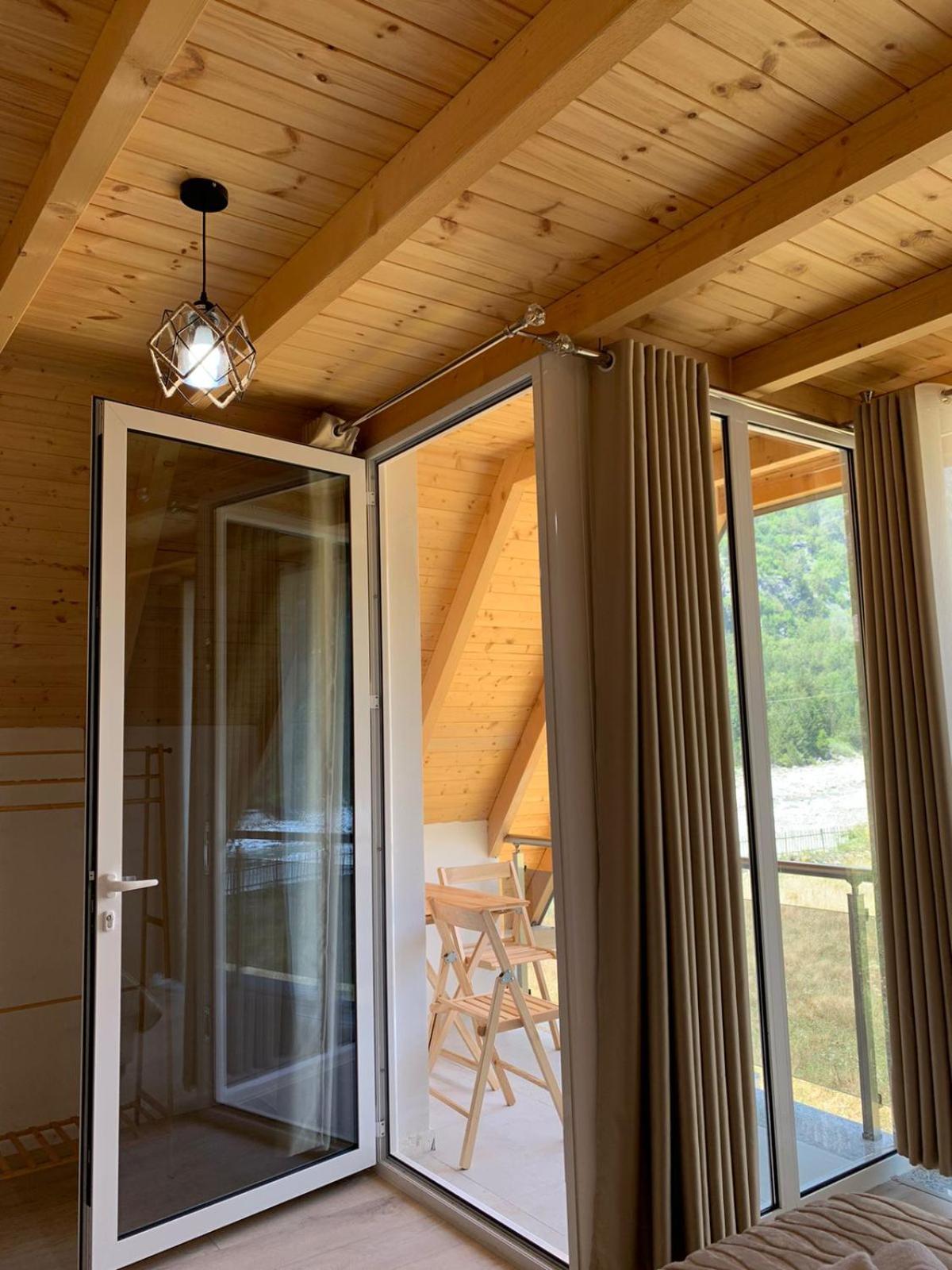 Serenity Guesthouse Тет Екстериор снимка